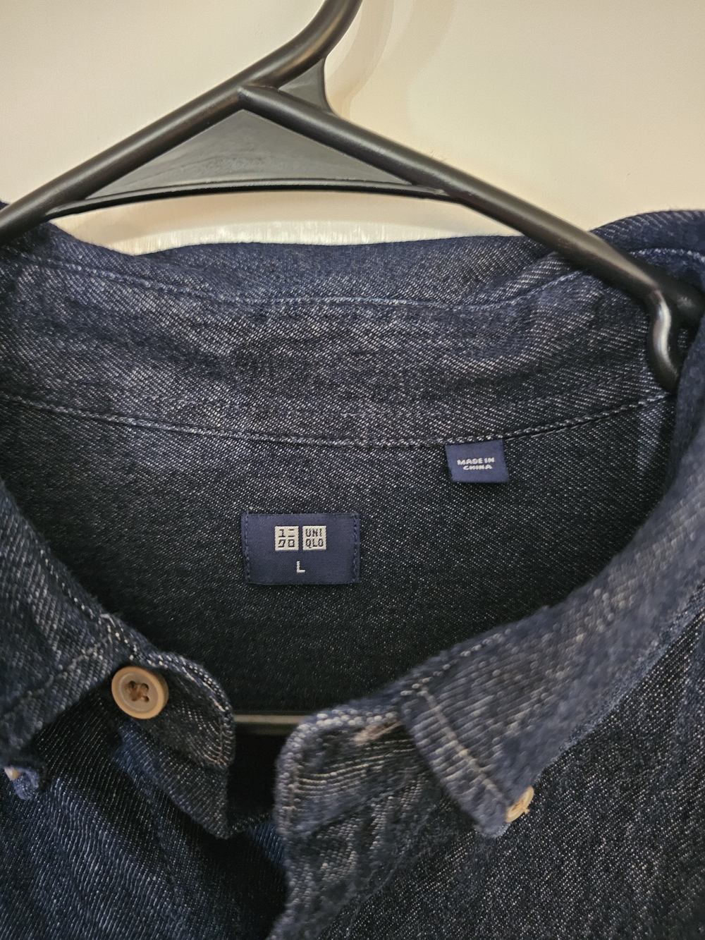 Uniqlo Navy Blue Men's Denim Button-Down Shirt - Picture 3 of 5